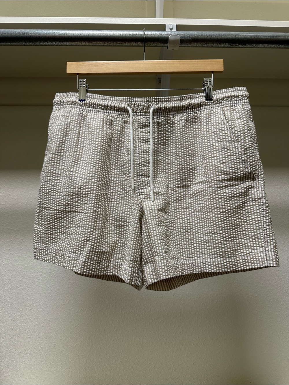 NWOT Men’s American Eagle 5” Shorts
